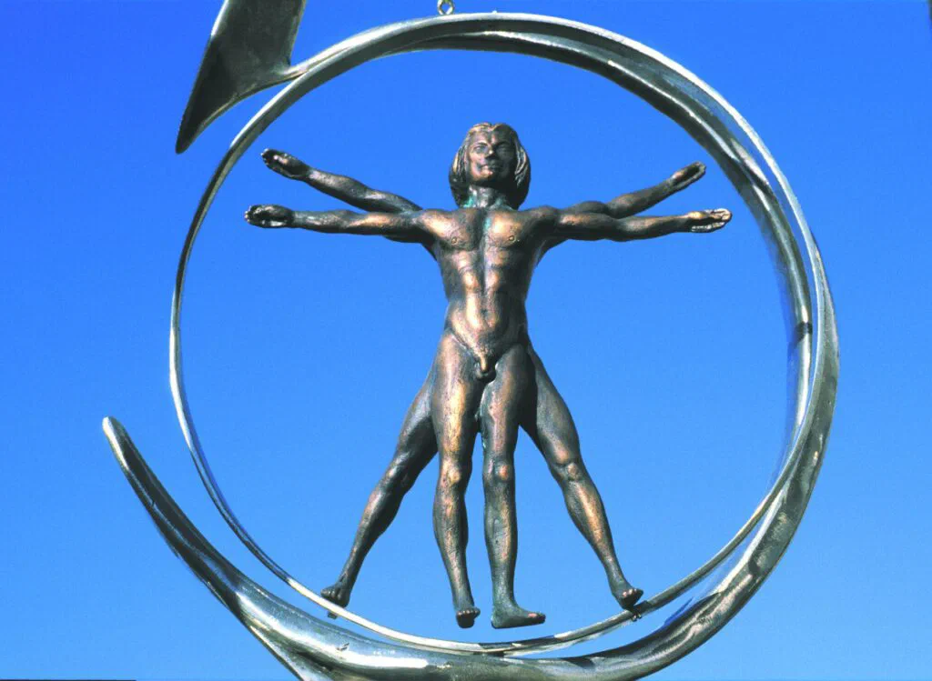 Ein Haus für Leonardo, Detailaufnahme Bronzefigur, Skulptur, Edelstahl und Bronze