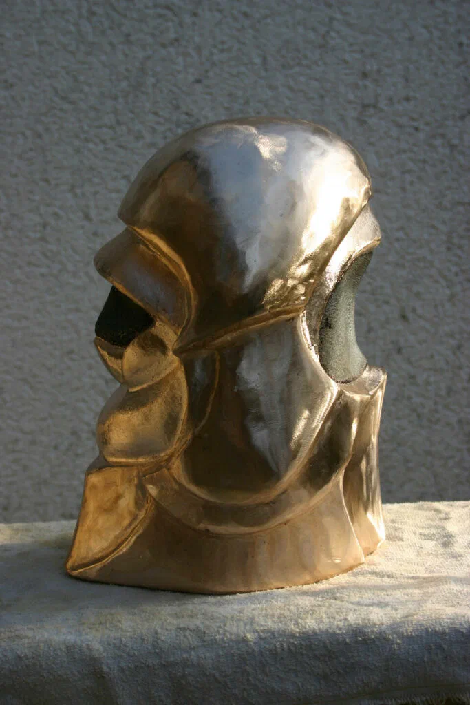 Kosmischer Doppelpilot, Seitenansicht der zweiten Kopfseite, Skulptur, Bronze