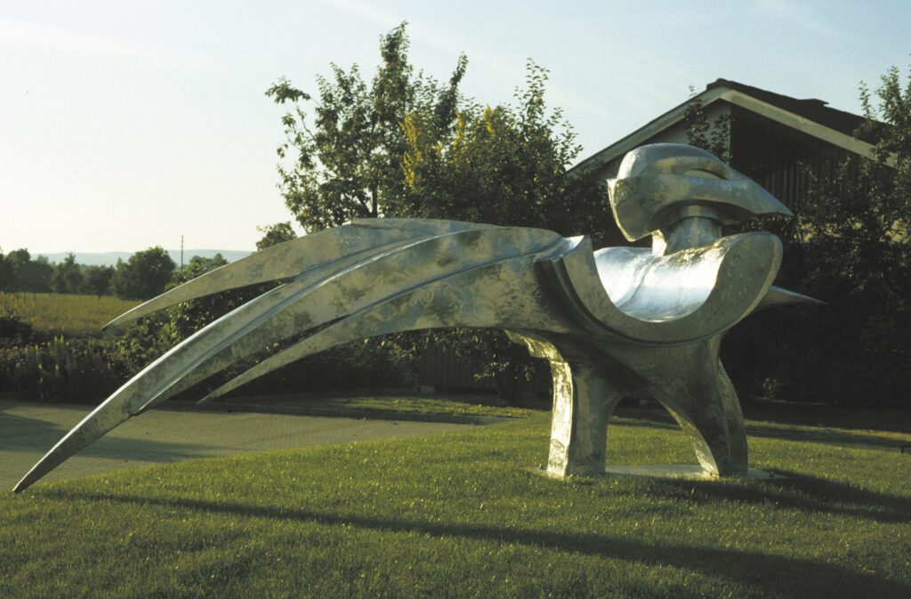 Sphinx, Seitenansicht, Skulptur, Edelstahl