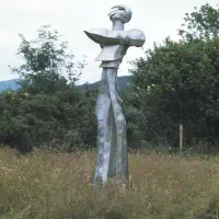 Stele der Wespenkönigin