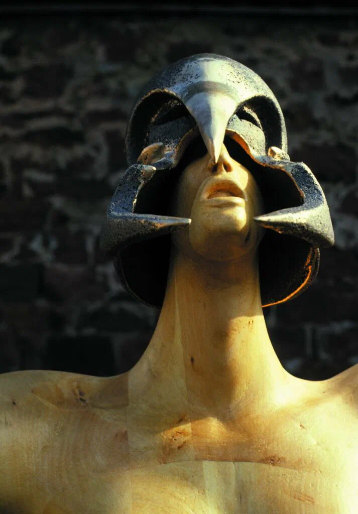 Unbekannte Göttin, Detailaufnahme Kopf, Skulptur, Holz/Bronze